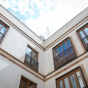 https://apartamento-nuevo-junto-a-la-catedral-de-sevilla.es-andalucia.com